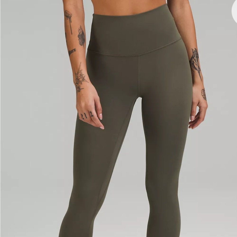 Lululemon High-Waisted Olive Green Leggings and Gymshark jogger bundle